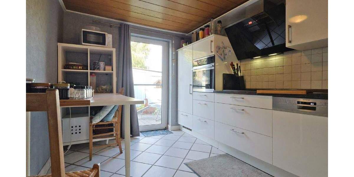 Einfamilienhaus Lübbecke Stockhausen - 8 Zimmer, 250 m&sup2;, 265.000&euro; | Angebot:25693510