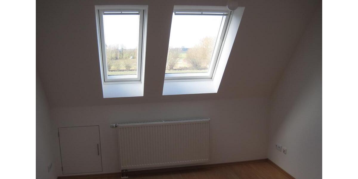 Dachgeschoßwohnung Stadthagen - 3 Zimmer, 44 m&sup2;, 400&euro; | Angebot:26236418