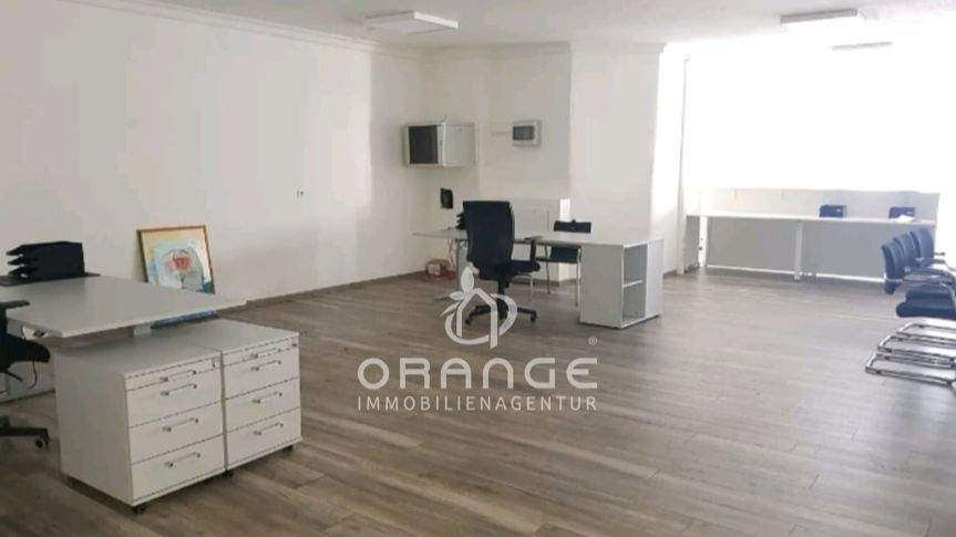 Gewerbeobjekt Bad Salzuflen Innenstadt - 3 Zimmer, 155 m&sup2;, 180.000&euro; | Angebot:25670712