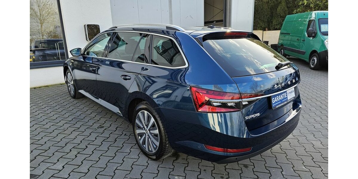 Skoda Superb 2.0 TSI DSG AHK LED NAVI ACC VIRT Cockpit 92.480 km 25.790 &euro; Löhne 32584