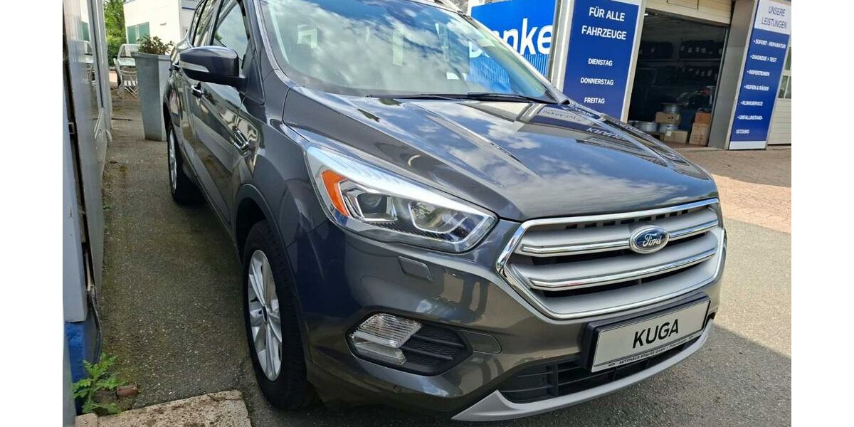 Ford Kuga 58.020 km 14.995 &euro; Petershagen 32469