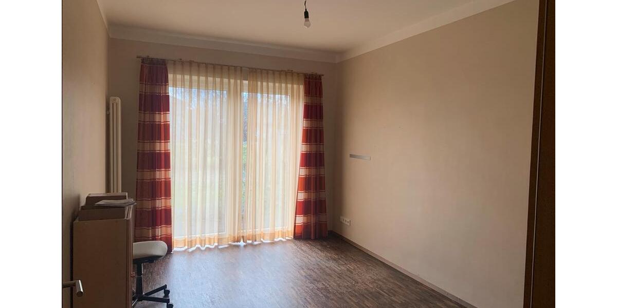 Etagenwohnung Lübbecke - 5.5 Zimmer, 160 m&sup2;, 1.300&euro; | Angebot:25392987