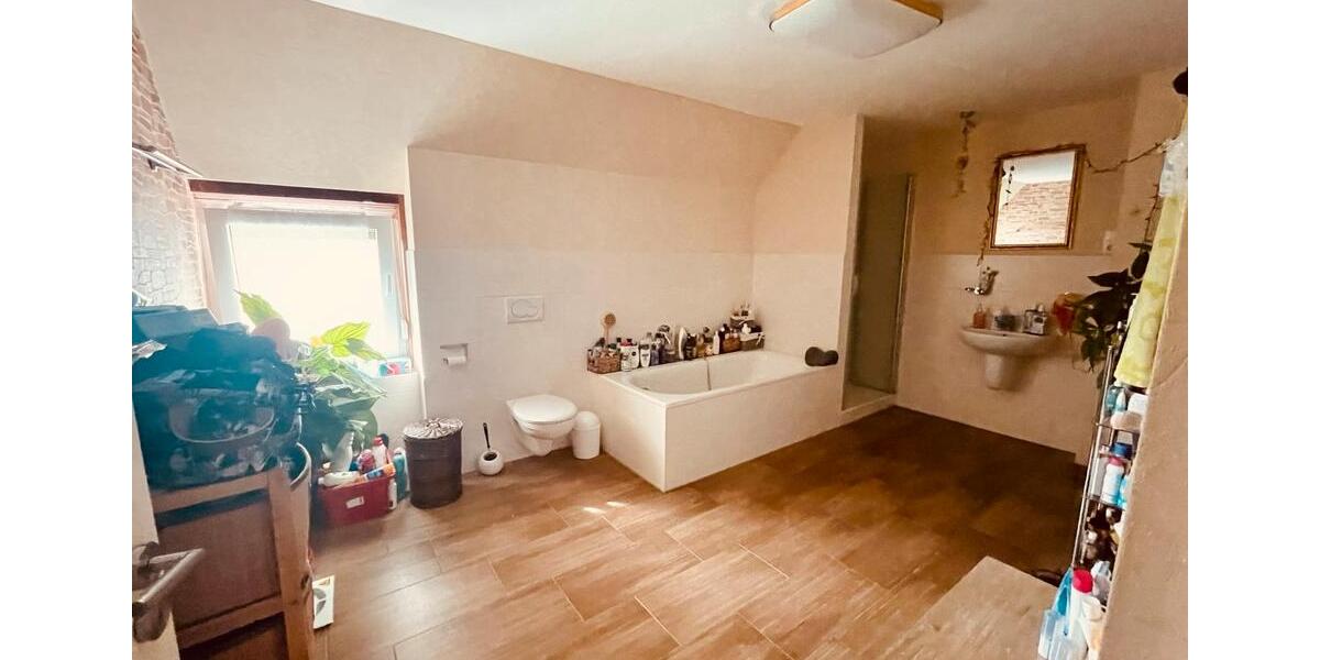 Einfamilienhaus Rinteln - 12 Zimmer, 300 m&sup2;, 300.000&euro; | Angebot:26129461