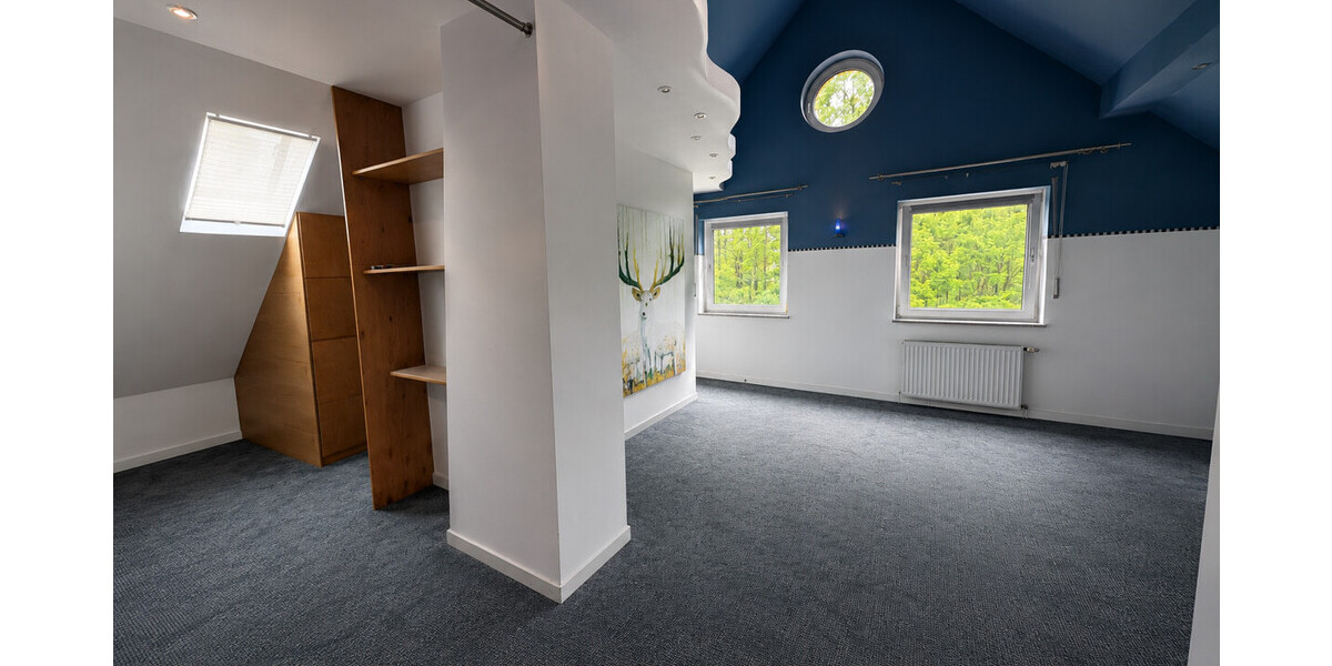 Charakterimmobilie mit Einliegerwohnung auf außergewöhnlichem Naturgrundstück - Einfamilienhaus Hüllhorst | Angebot:26598505