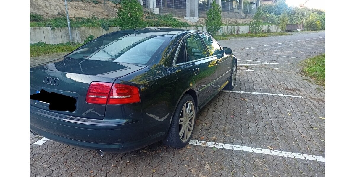 Audi A8 260.000 km 6.400 &euro; Löhne 32584