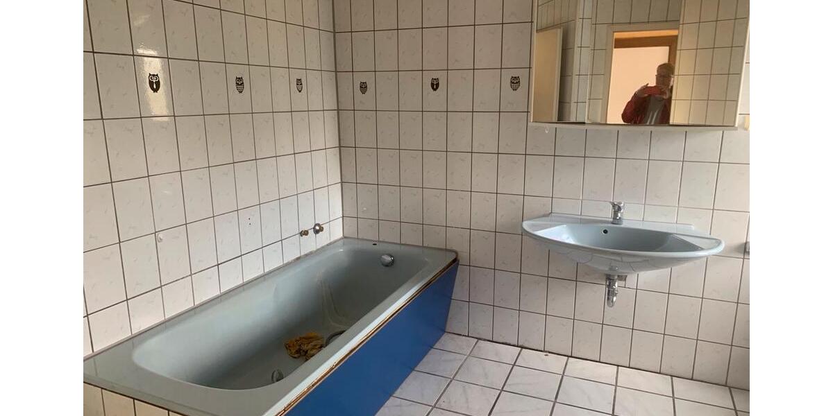 Einfamilienhaus Kalletal - 9 Zimmer, 284 m&sup2;, 140.000&euro; | Angebot:25922923