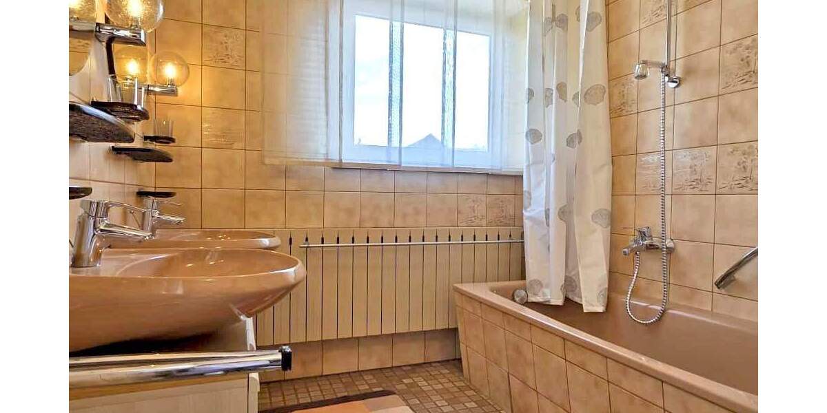 Mehrfamilienhaus, Wohnhaus Porta Westfalica Vennebeck - 5 Zimmer, 207 m&sup2;, 335.000&euro; | Angebot:25744048