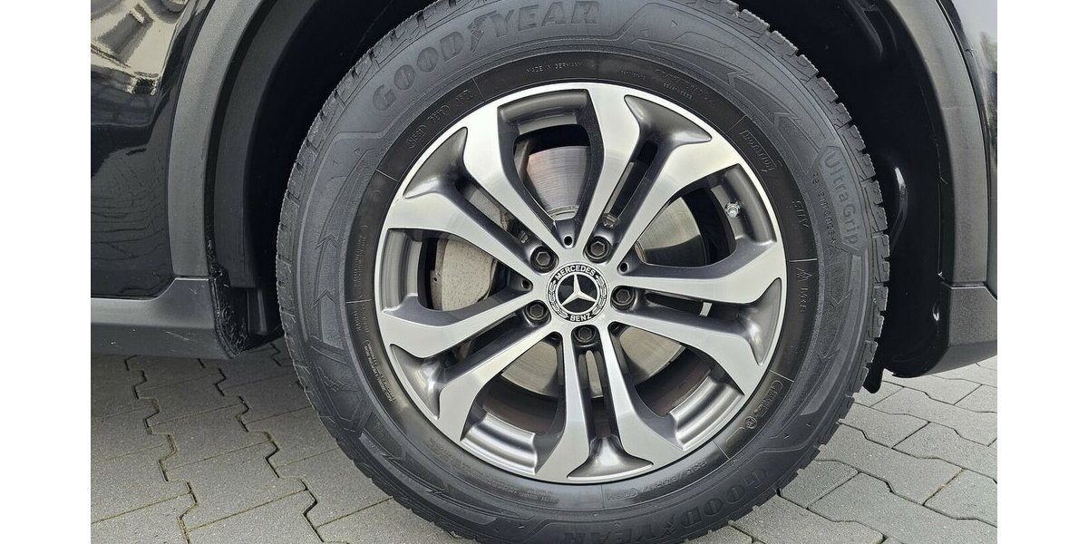 Mercedes-Benz GLC 350 d 4M Exclusive AMG Int. LED AHK RFK PANO 109.247 km 31.790 &euro; Löhne 32584