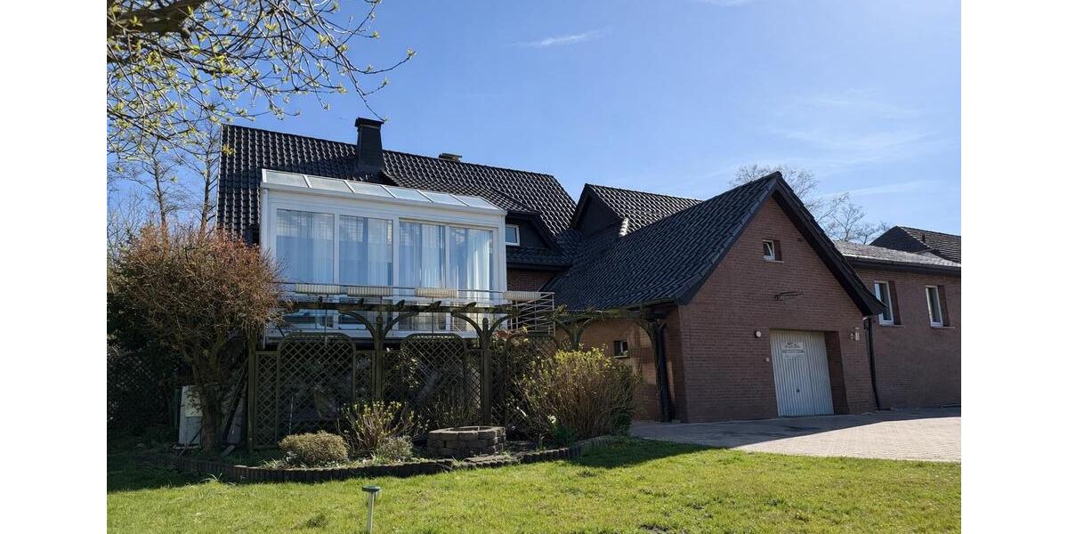 Mehrfamilienhaus, Wohnhaus Löhne - 8 Zimmer, 270 m&sup2;, 435.000&euro; | Angebot:26071816