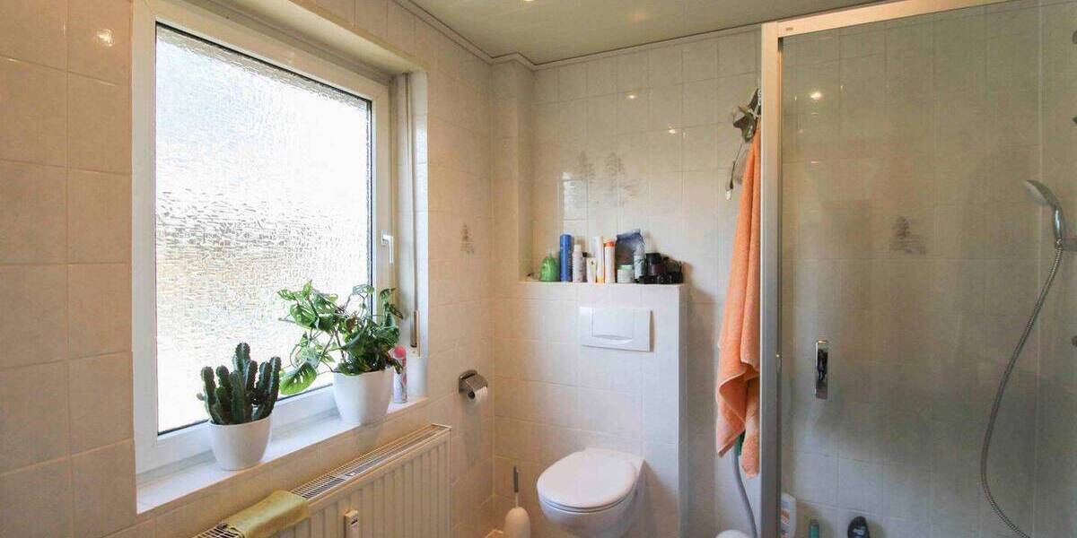 Einfamilienhaus Hiddenhausen - 7 Zimmer, 164 m&sup2;, 219.000&euro; | Angebot:26245271