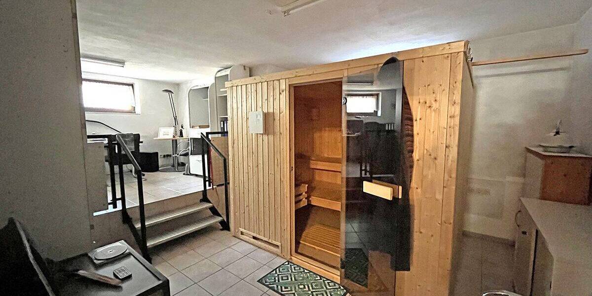 Mehrfamilienhaus, Wohnhaus Enger Besenkamp - 7 Zimmer, 250 m&sup2;, 650.000&euro; | Angebot:25697453