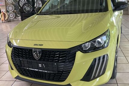 Peugeot 208 19.000 km 16.900 &euro; Lemgo 32657