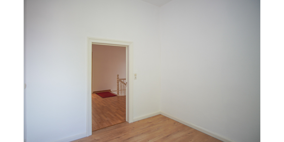 Wunderschönes Herrenhaus mit großer, für die Gastronomie umgebauter Scheune in idyllischer Lage - Einfamilienhaus Petershagen OT Schlüsselburg Schlüsselburg | Angebot:12215970