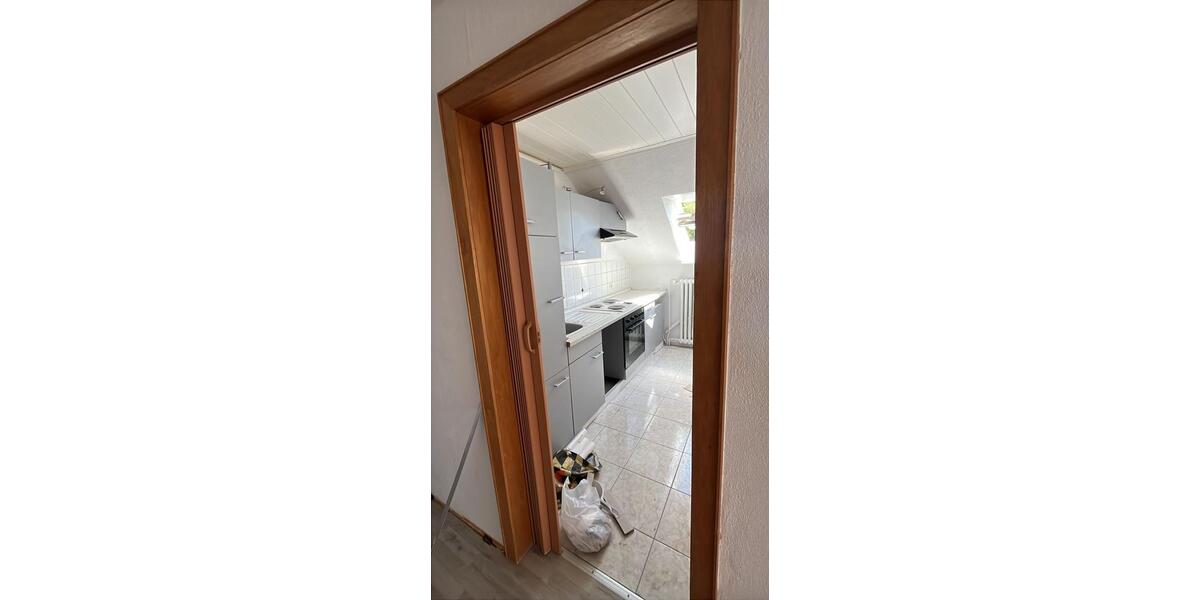Dachgeschoßwohnung Vlotho - 1.5 Zimmer, 44 m&sup2;, 400&euro; | Angebot:26579736