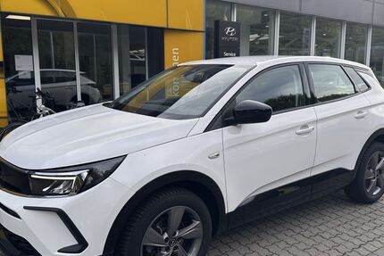 Opel Grandland (X) 27.600 km 24.760 &euro; Espelkamp 32339
