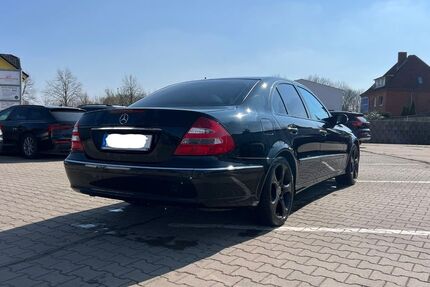 Mercedes-Benz E 200 208.000 km 5.620 &euro; Minden 32429
