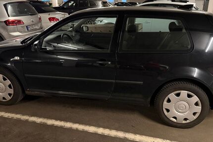 VW Golf 219.000 km 999 &euro; Bad Oeynhausen 32545