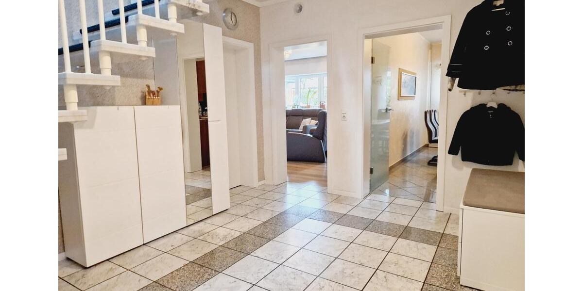 Einfamilienhaus Minden - 9 Zimmer, 180 m&sup2;, 480.000&euro; | Angebot:26919092