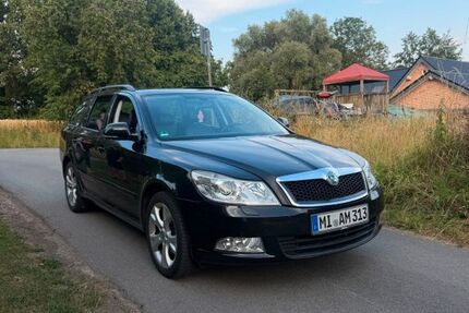 Skoda Octavia 128.000 km 4.690 &euro; Porta Westfalica 32457