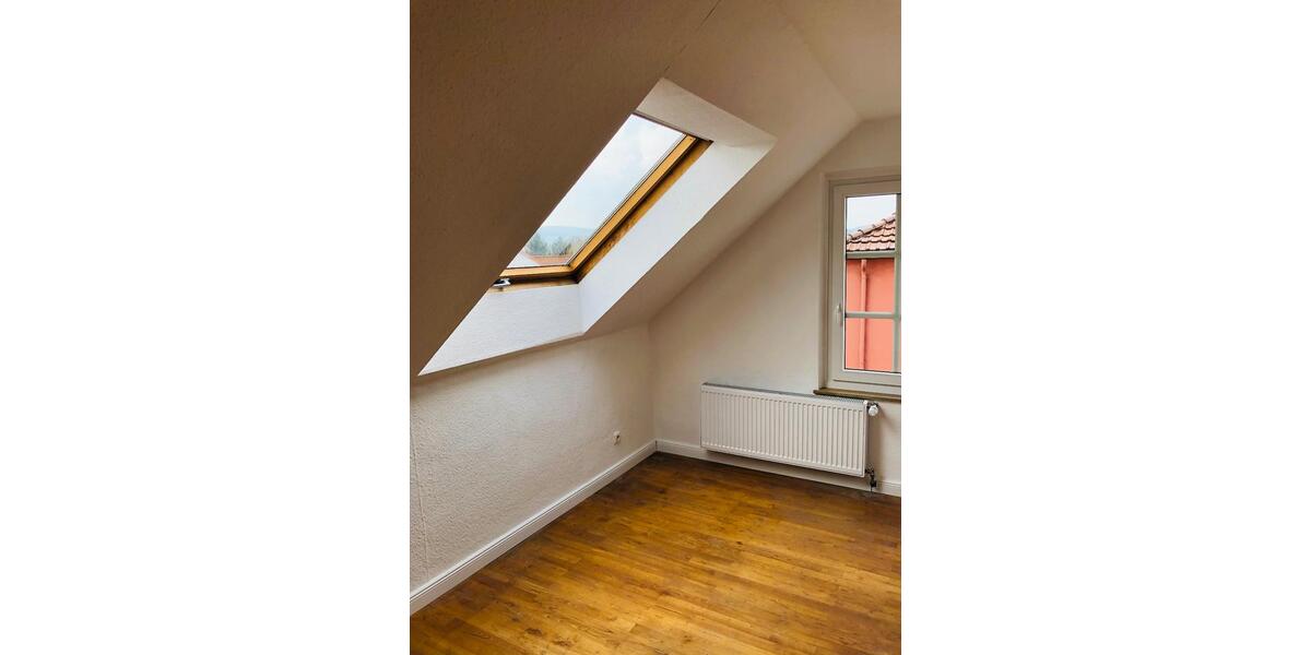 Dachgeschoßwohnung Bückeburg - 3 Zimmer, 70 m&sup2;, 650&euro; | Angebot:25988533