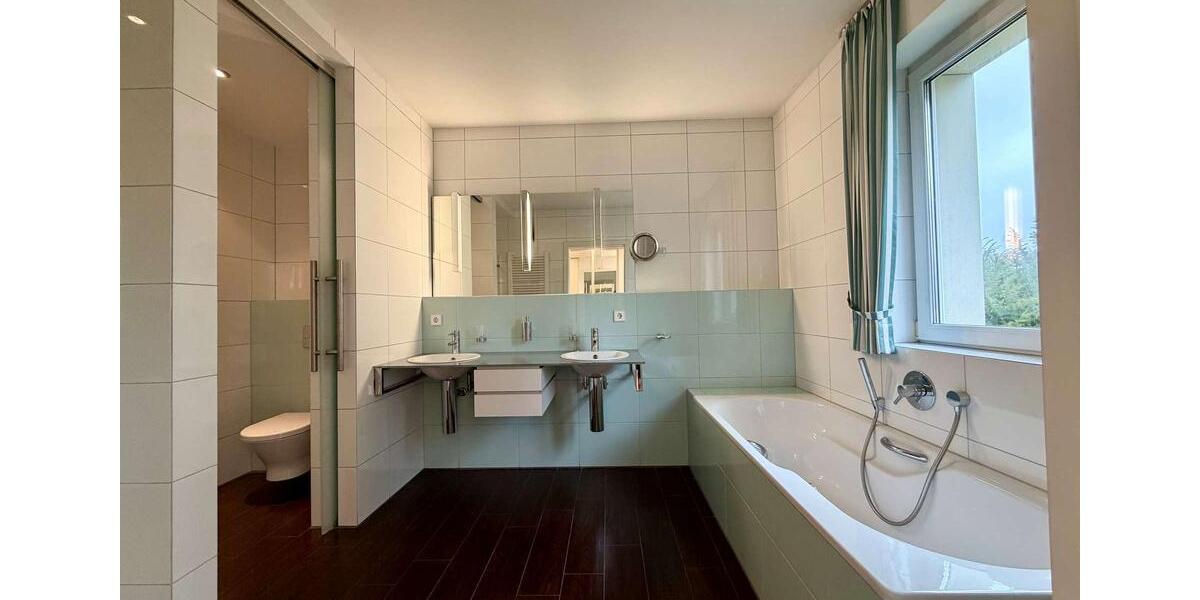 Etagenwohnung Bad Oeynhausen - 3 Zimmer, 160 m&sup2;, 1.750&euro; | Angebot:25715696