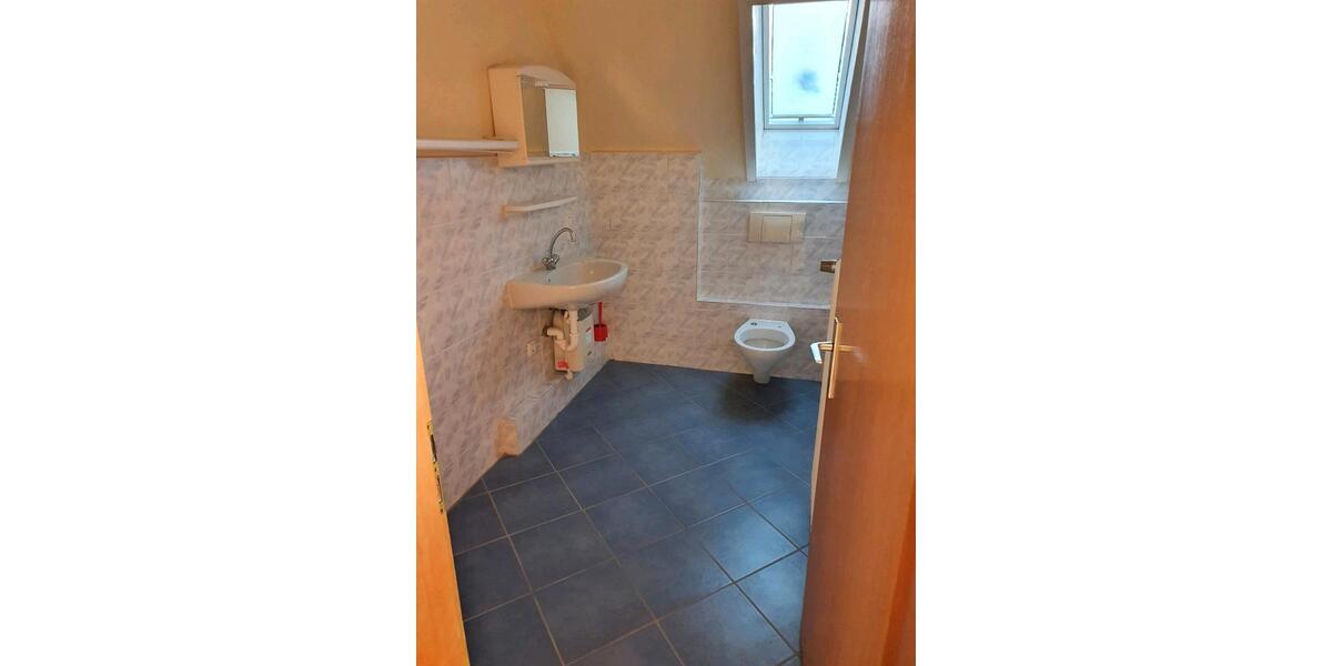 Dachgeschoßwohnung Obernkirchen - 3 Zimmer, 80 m&sup2;, 500&euro; | Angebot:25271062