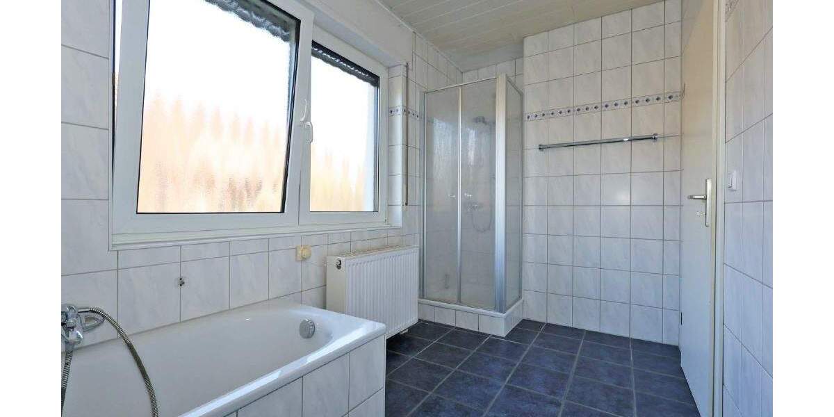 Einfamilienhaus Preußisch Oldendorf - 8 Zimmer, 225 m&sup2;, 345.000&euro; | Angebot:25693512