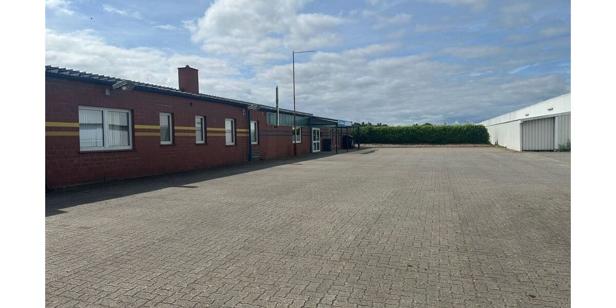 Interessante Gewerbehalle mit Heimwerkermarkt - Gewerbeobjekt Stolzenau | Angebot:26104733