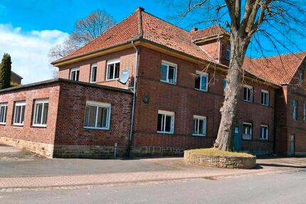 Haus Extertal - 8 Zimmer, 350 m&sup2;, 250.000&euro; | Angebot:26961313