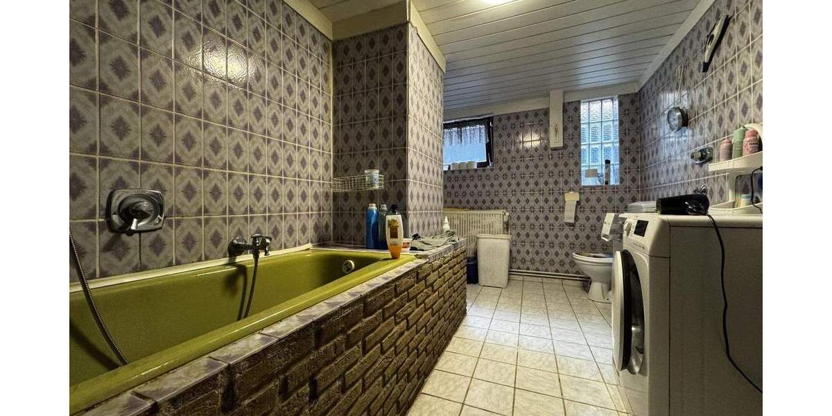 Mehrfamilienhaus, Wohnhaus Rinteln - 1 Zimmer, 200 m&sup2;, 99.999&euro; | Angebot:25777013