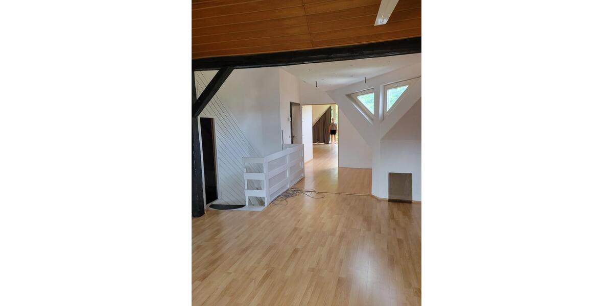 Maisonettenwohnung Herford Falkendiek - 4 Zimmer, 168 m&sup2;, 1.200&euro; | Angebot:24671259