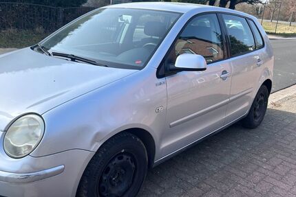 VW Polo 121.600 km 1.600 &euro; Helpsen 31691