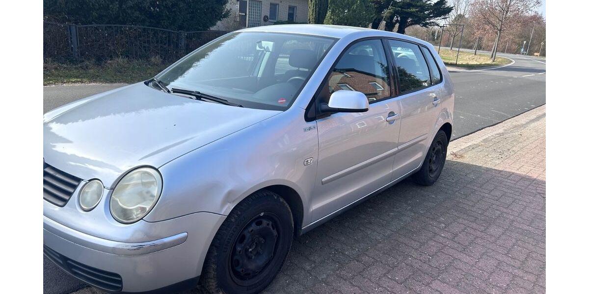 VW Polo 121.600 km 1.600 &euro; Helpsen 31691