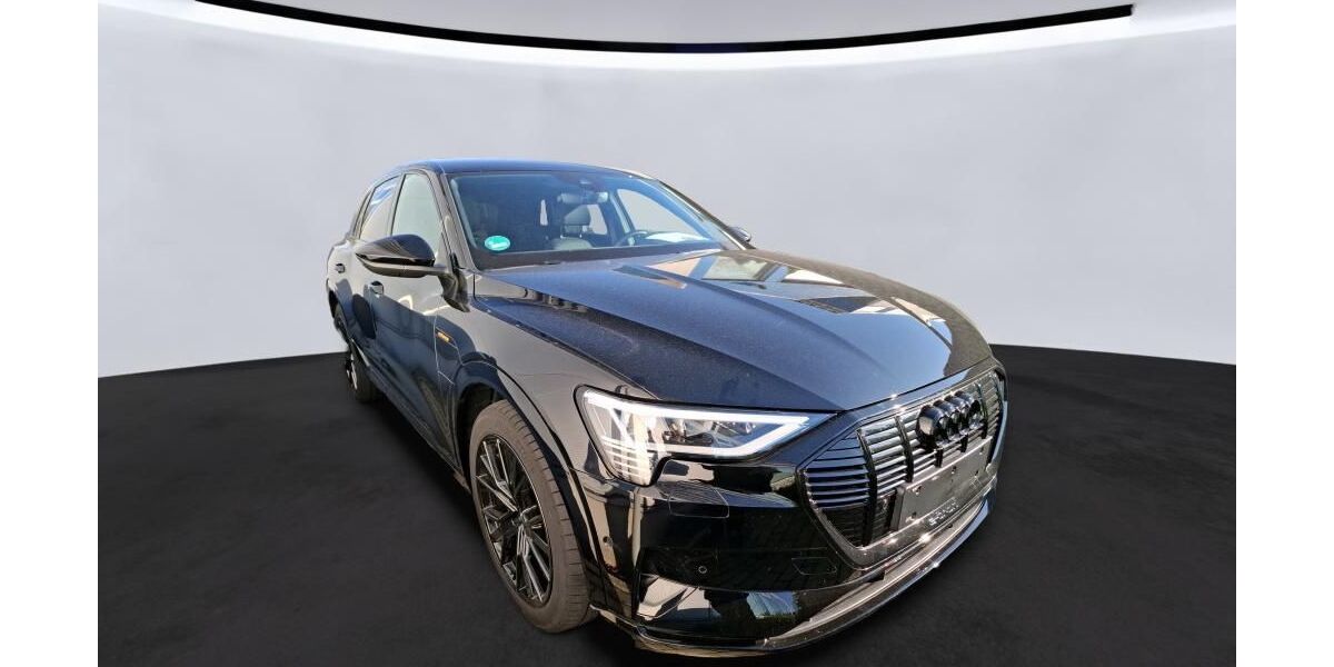 Audi e-tron 19.900 km 29.799 &euro; Uchte 31600
