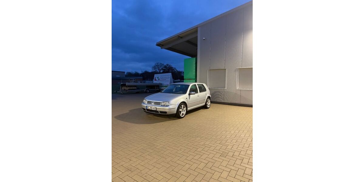 VW Golf 270.000 km 2.500 &euro; Lübbecke 32312