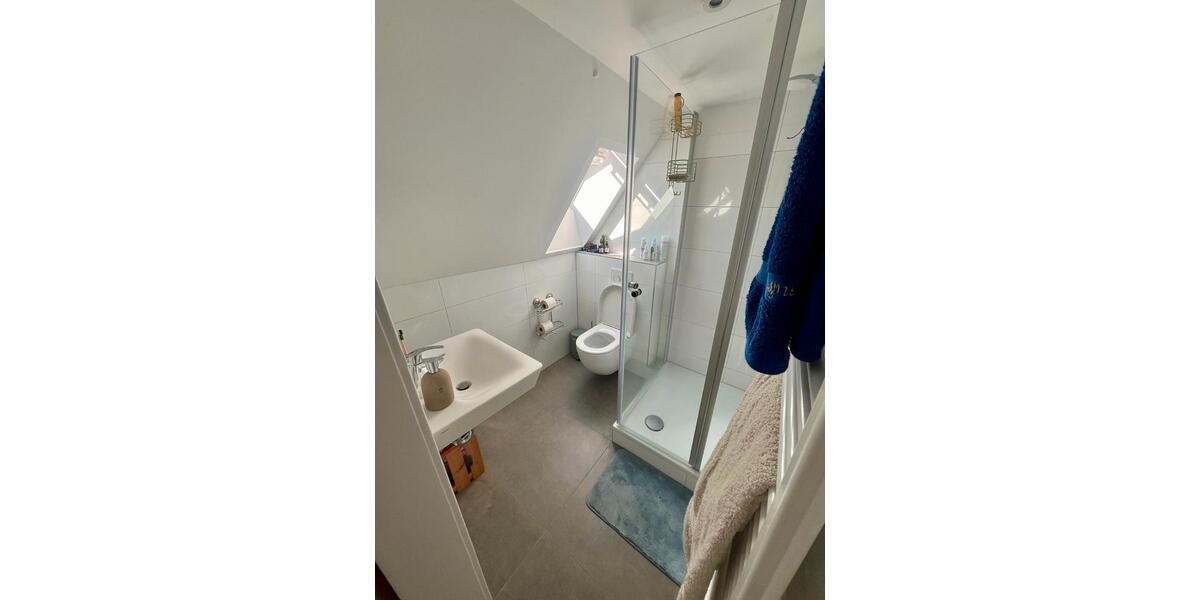 Dachgeschoßwohnung Bad Salzuflen - 4 Zimmer, 80 m&sup2;, 750&euro; | Angebot:26258510