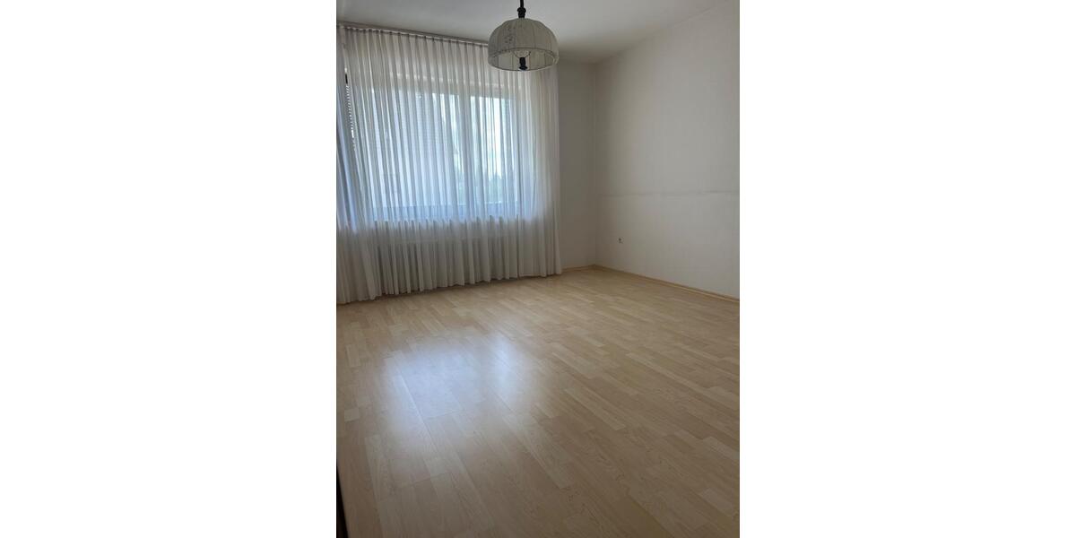 Etagenwohnung Minden Kuhlenkamp - 4 Zimmer, 98 m&sup2;, 980&euro; | Angebot:26704939