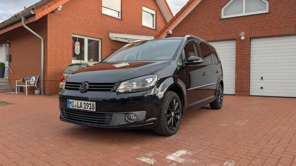VW Touran 202.503 km 8.500 &euro; Espelkamp 32339