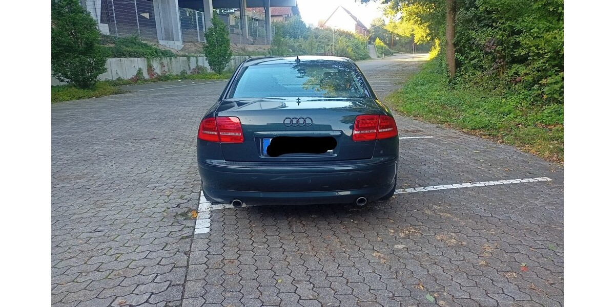 Audi A8 260.000 km 6.400 &euro; Löhne 32584