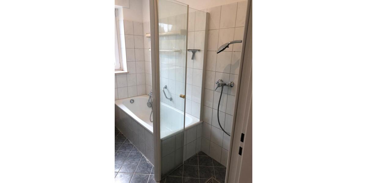 Erdgeschoßwohnung Bünde - 3 Zimmer, 80 m&sup2;, 810&euro; | Angebot:25832930