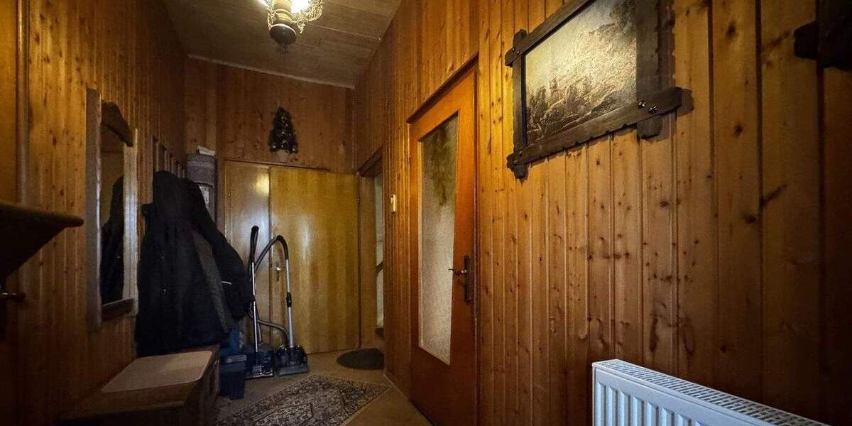 Einfamilienhaus Lübbecke - 9 Zimmer, 250 m&sup2;, 469.000&euro; | Angebot:25694938