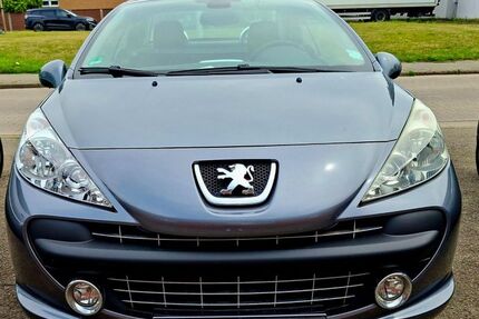 Peugeot 207 159.000 km 2.880 &euro; Minden 32425
