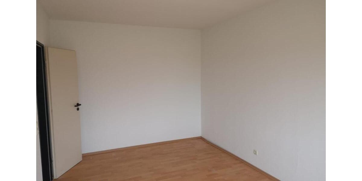 Erdgeschoßwohnung Bünde - 3 Zimmer, 83 m&sup2;, 910&euro; | Angebot:25365405