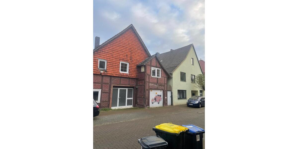 Einfamilienhaus Sachsenhagen - 10 Zimmer, 249 m&sup2;, 110.000&euro; | Angebot:26104337