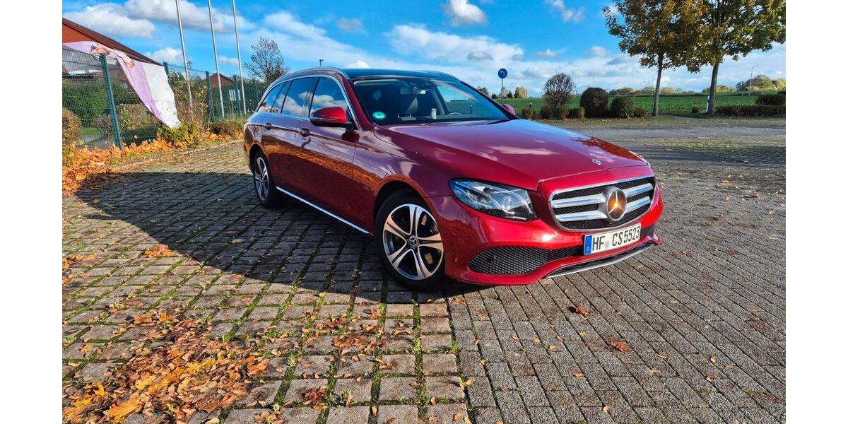 Mercedes-Benz E 220 104.000 km 22.999 &euro; Löhne 32584