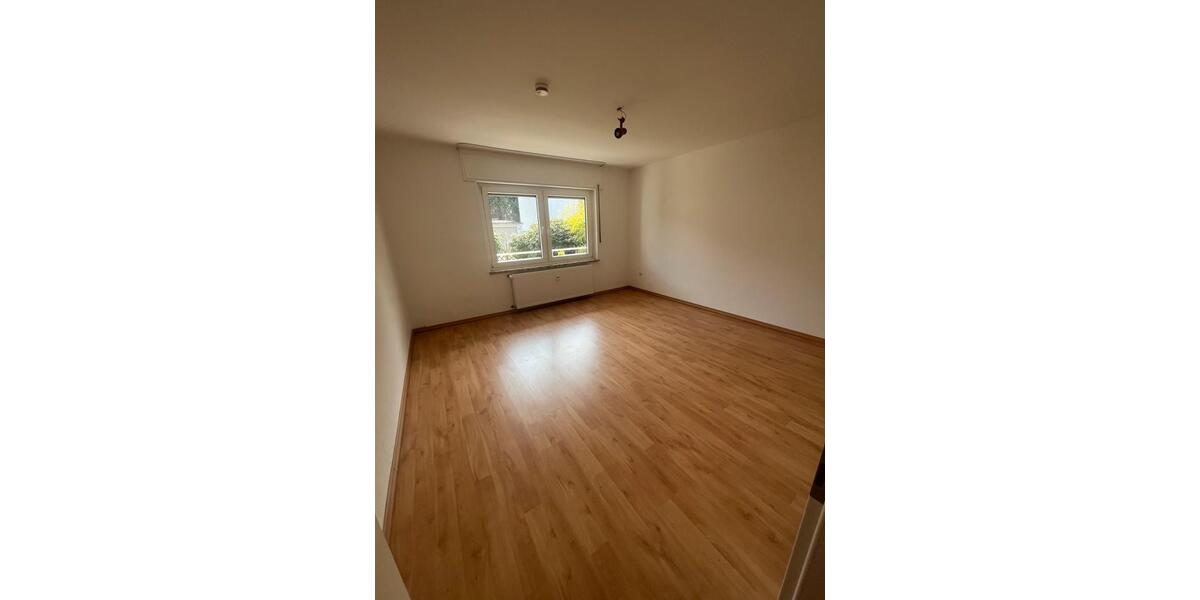 Erdgeschoßwohnung Bad Oeynhausen Rehme - 3 Zimmer, 80 m&sup2;, 600&euro; | Angebot:26252165