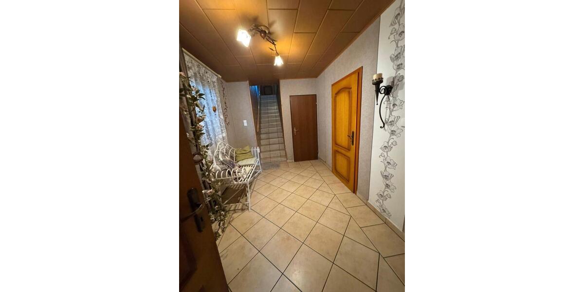 Doppelhaushälfte Extertal - 7 Zimmer, 190 m&sup2;, 199.000&euro; | Angebot:24848286