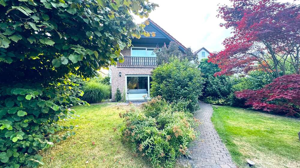 Einfamilienhaus Bad Salzuflen Ehrsen-Breden - 3 Zimmer, 111 m&sup2;, 225.000&euro; | Angebot:27081015