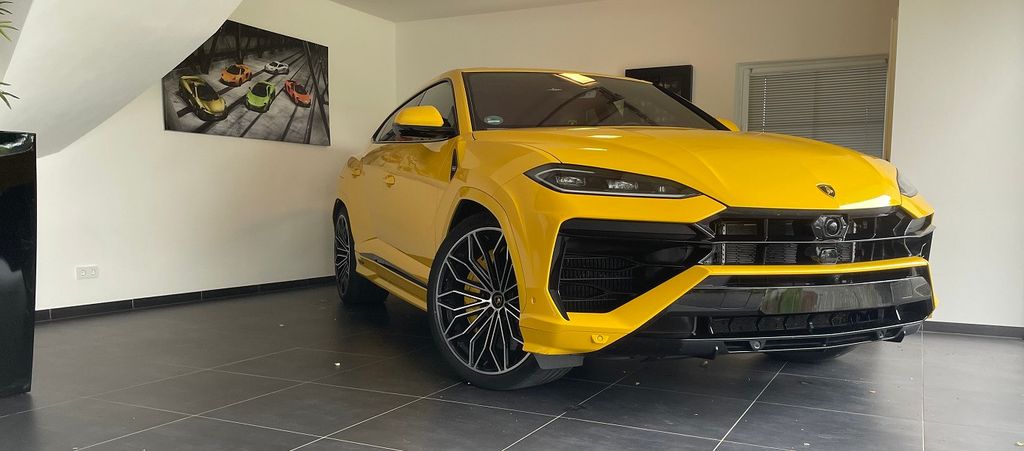 Lamborghini Urus 13.500 km 292.740 &euro; Hille 32479