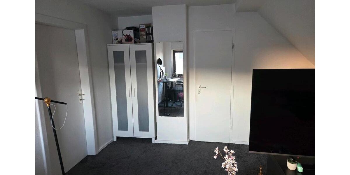 Dachgeschoßwohnung Bad Salzuflen - 2 Zimmer, 50 m&sup2;, 390&euro; | Angebot:25330955